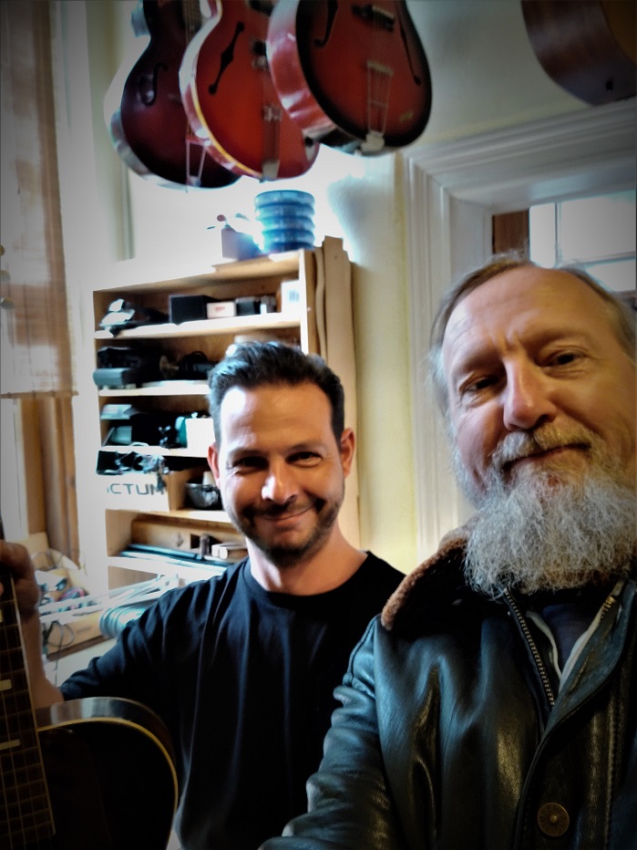 Flying Change 2024 - Andy at Gitarrenbauer Robert Schulze Potsdam